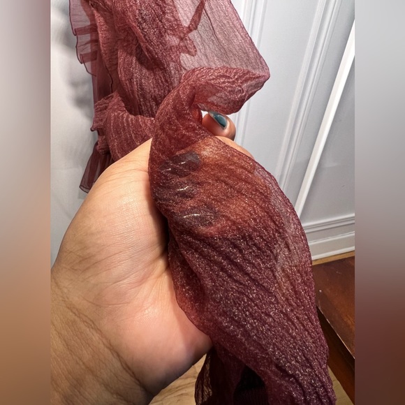 BURGUNDY PUFF SLEEVE CROP SHIRT // Size Medium ♥️ - Picture 5 of 7